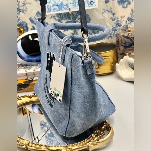 🆕 GANNI 🧿 NWT Washed Blue Embroidered Logo Small Shopper - Picture 5 of 11